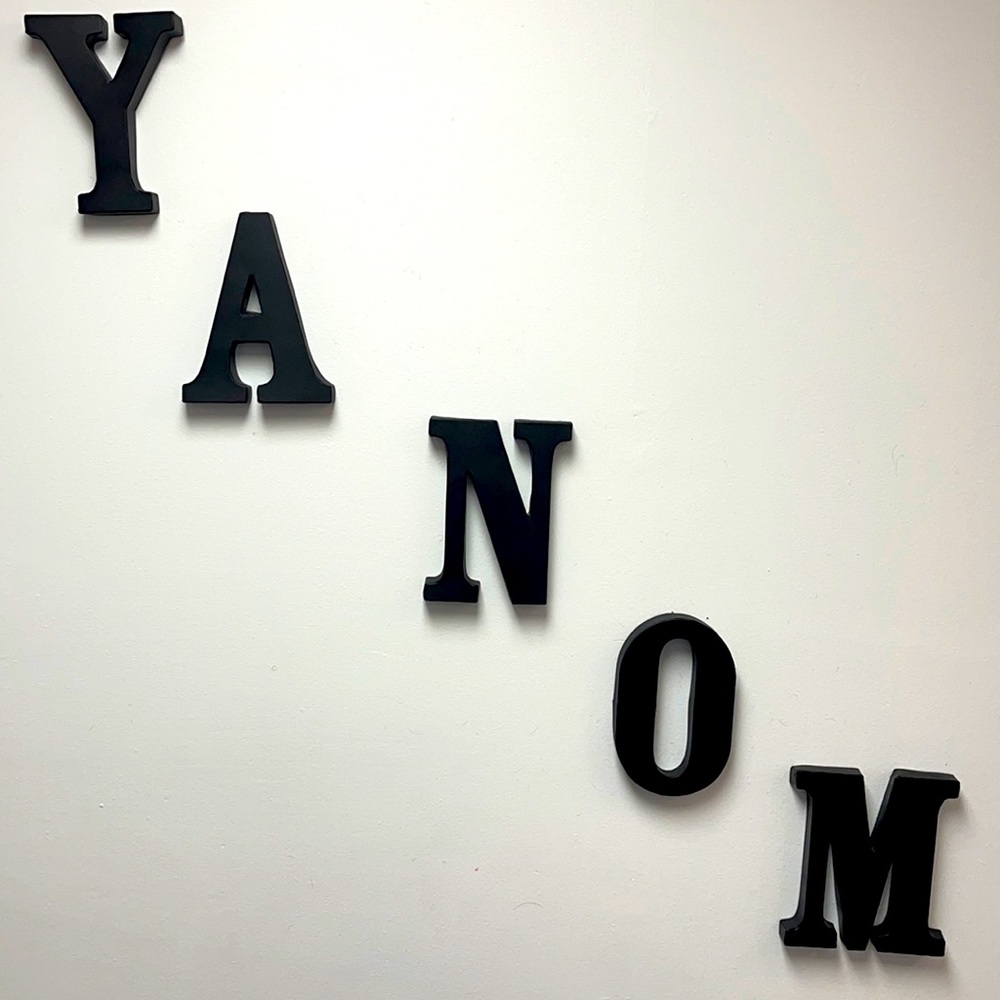 Meet your Posher, Monay